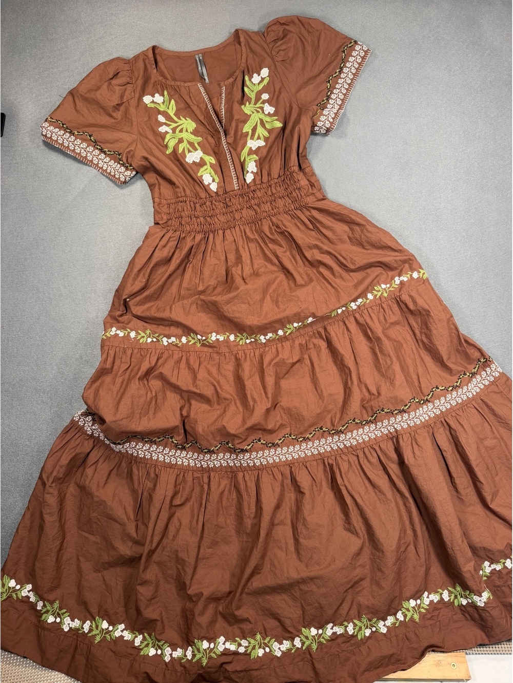 Anthropologie Somerset Embroidered Maxi Dress SP Petite Brown Root Beer Floral